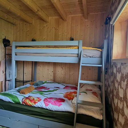 City Farmers Lodge, A Guesthouse With A Skyline View In Rural Amesterdão Exterior foto