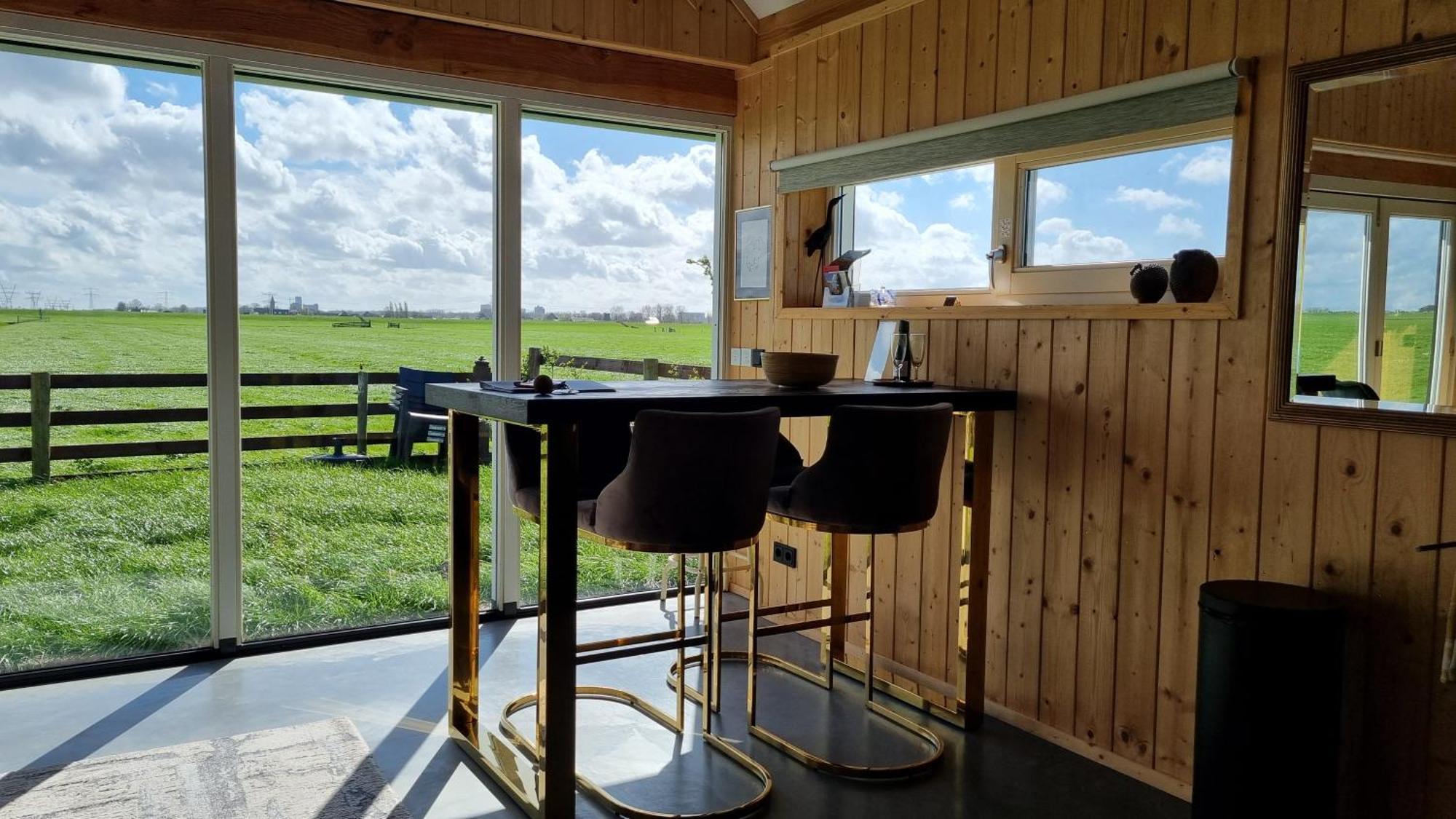 City Farmers Lodge, A Guesthouse With A Skyline View In Rural Amesterdão Exterior foto